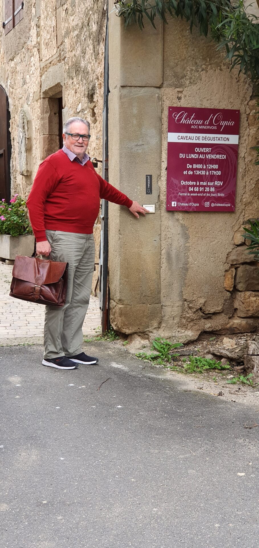 Philippe Markey en dégustation au Château d'Oupia pour CAVE CONSEIL