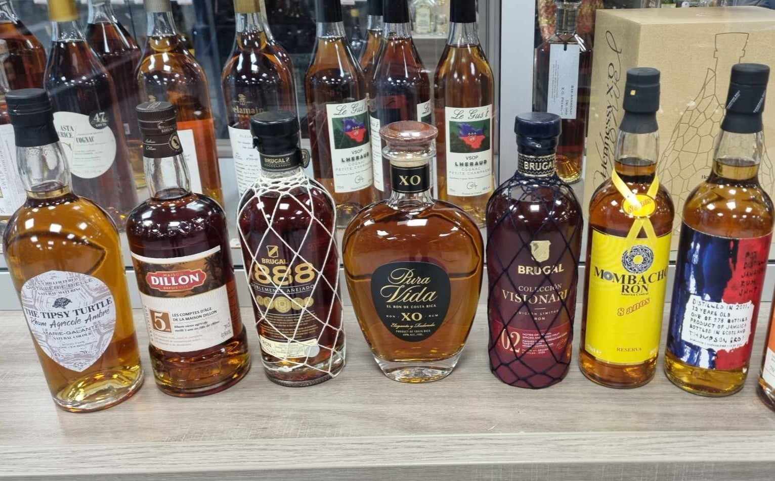 Nom d’une canne ! Cynthia et Gaïa ont encore ouvert des bouteilles de rhum