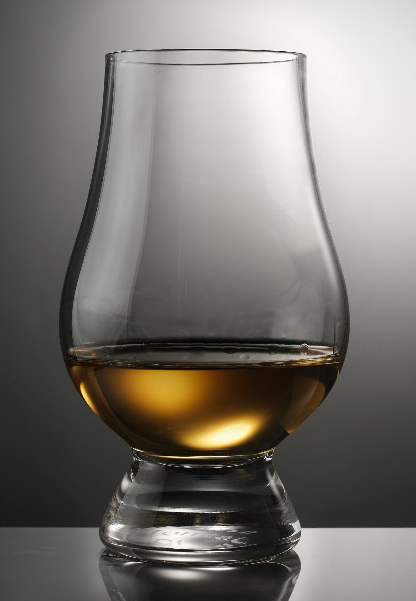 Les 13 Whiskies et 13 rhums – Une interprétation CAVE CONSEIL des 13 desserts provençaux